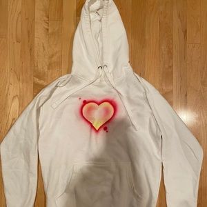 airbrush heart sweatshirt!!